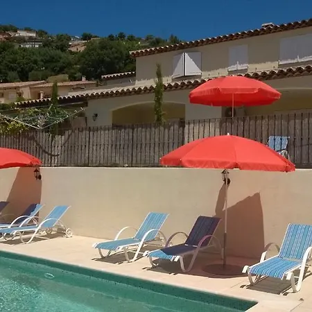 Sur Les Iles D'or Apartment