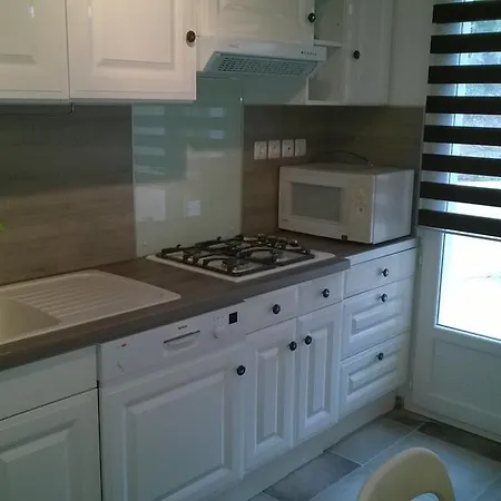 Sur Les Iles D'or Apartment